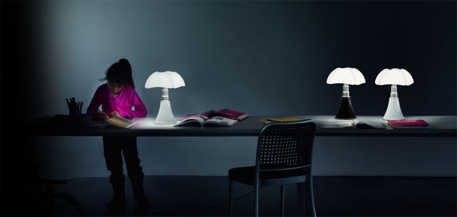 Gae Aulenti - Mini Pipistrello lamp