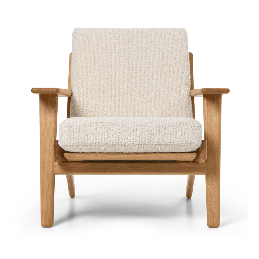 Hans J. Wegner - CH290 armchair