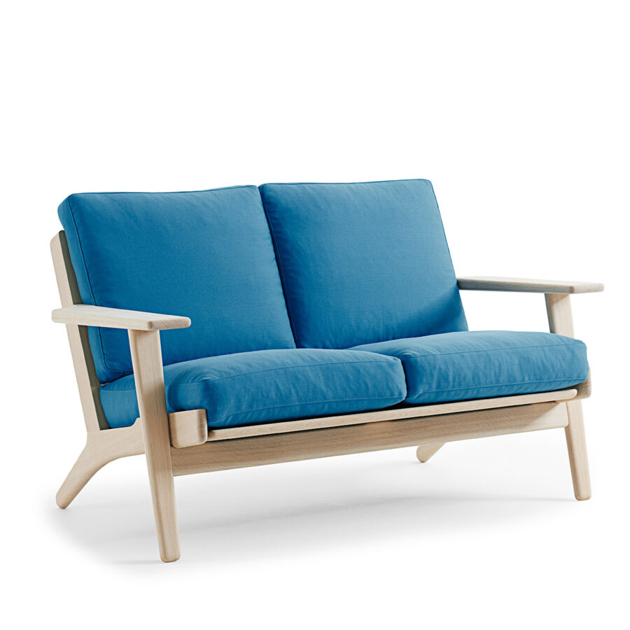 Hans J. Wegner / GE 290-2 Sofa