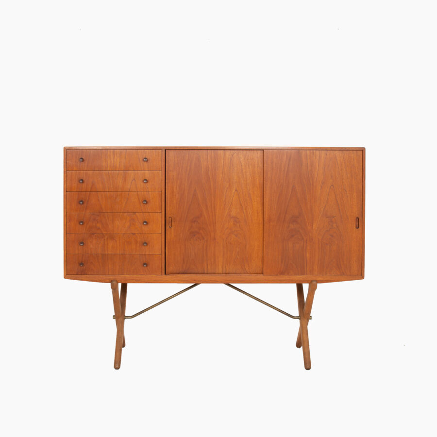 Hans J. Wegner - Sideboard CH-304