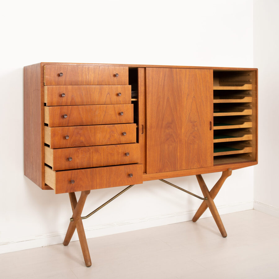 Hans J. Wegner - Sideboard CH-304