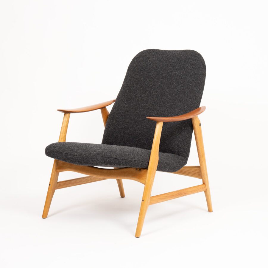 Vintage easy chair by Dokka