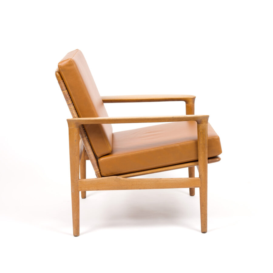 Ett par Hilton lenestoler design T. Afdal
