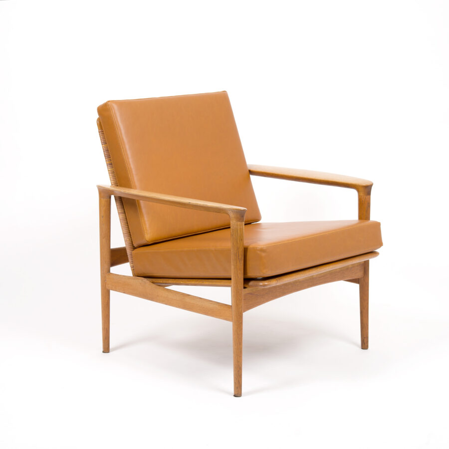 Ett par Hilton lenestoler design T. Afdal