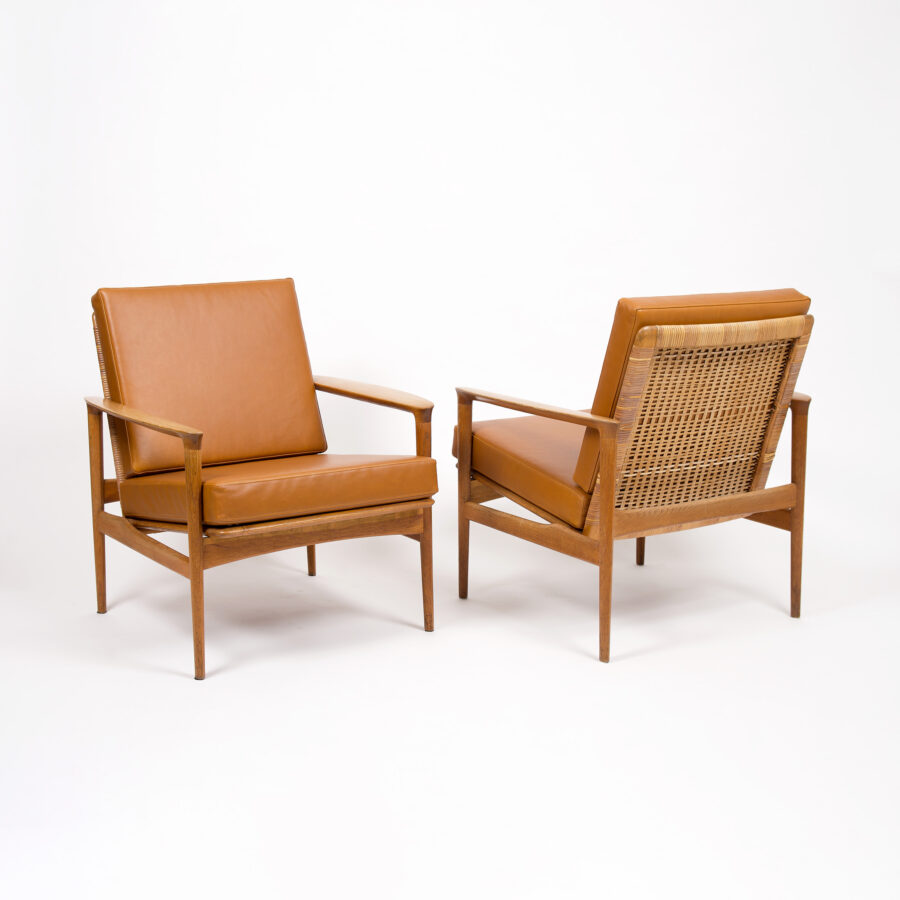 Ett par Hilton lenestoler design T. Afdal