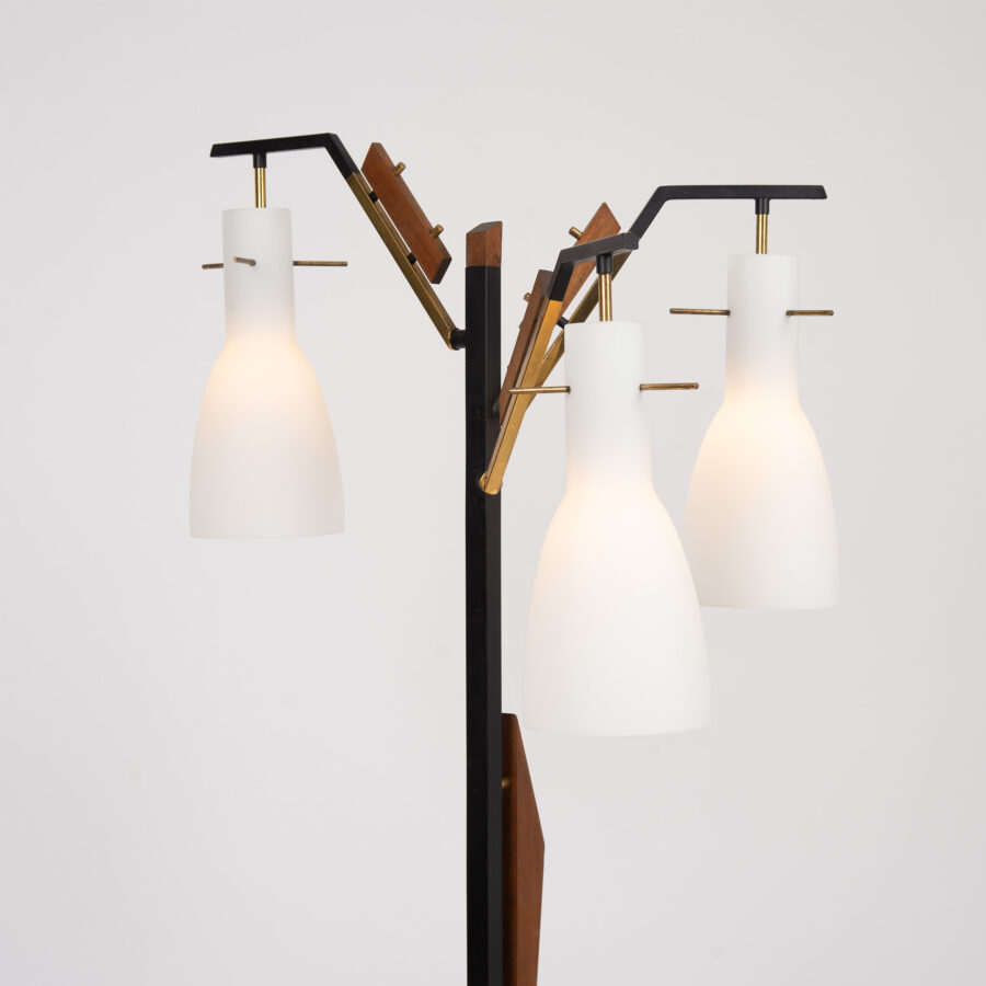 Mid-century modern Italian floor lamp