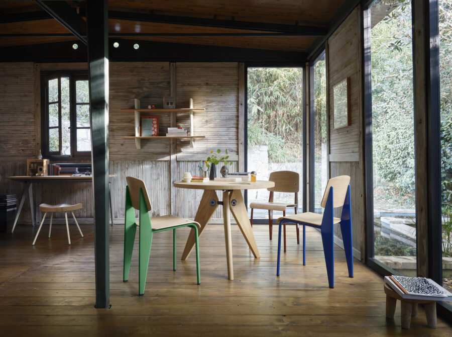 Standard stoler design Jean Prouvé for Vitra