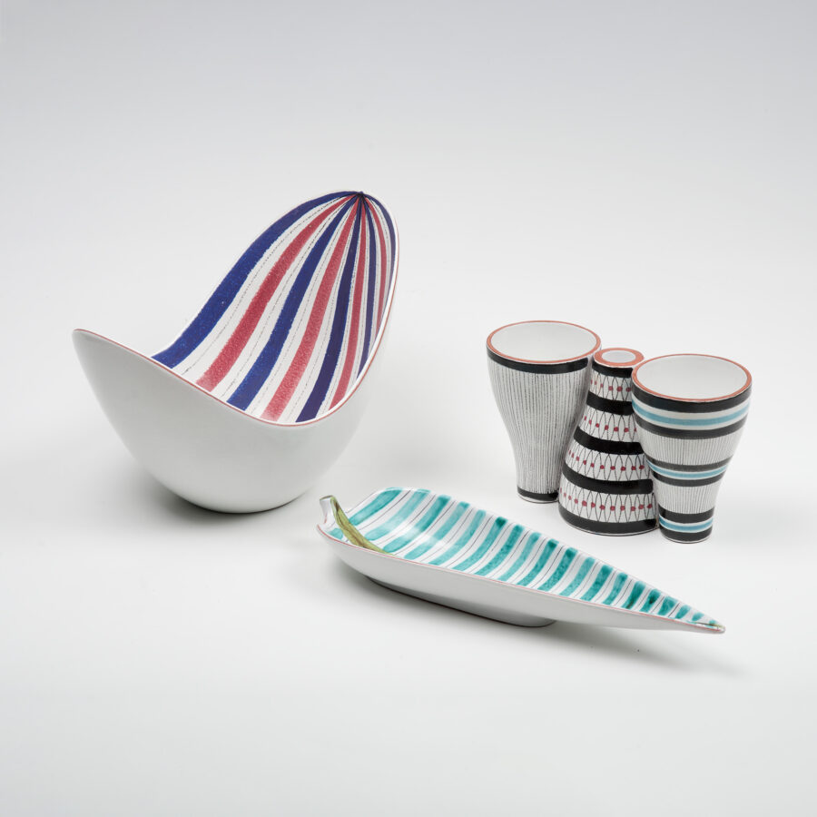 Faience dish by Stig Lindberg