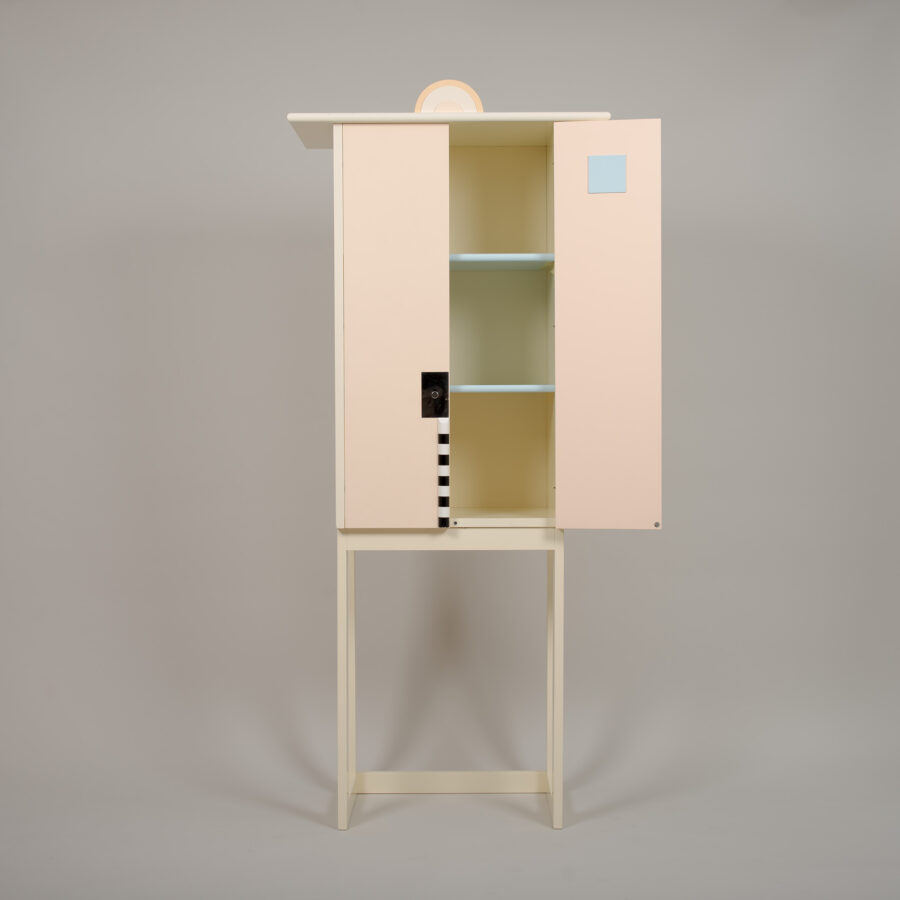 Crème de Chine skap design Olle Anderson