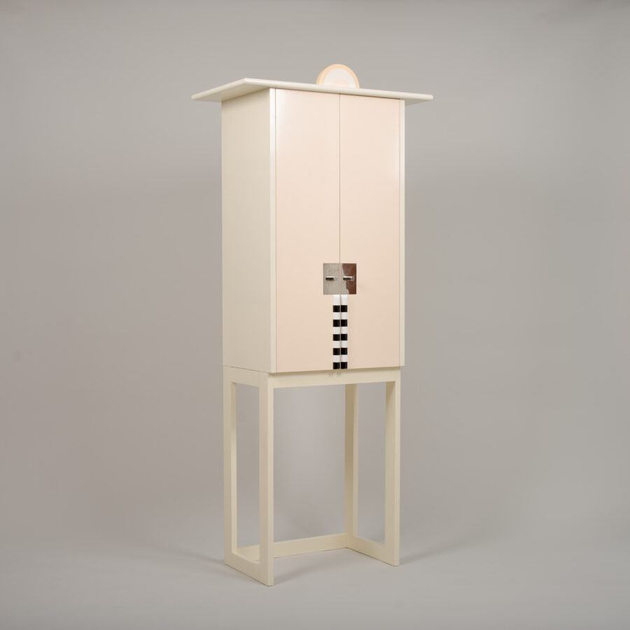 Crème de Chine skap design Olle Anderson