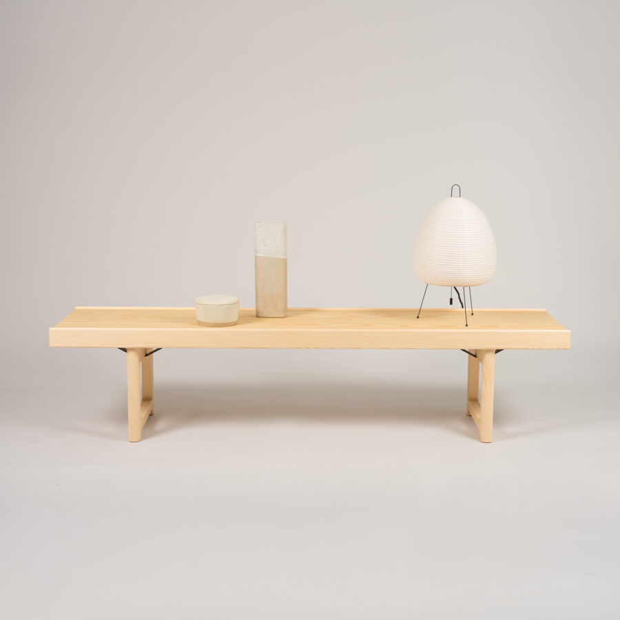 Krobo benk spesialutgave, furu design T. Afdal