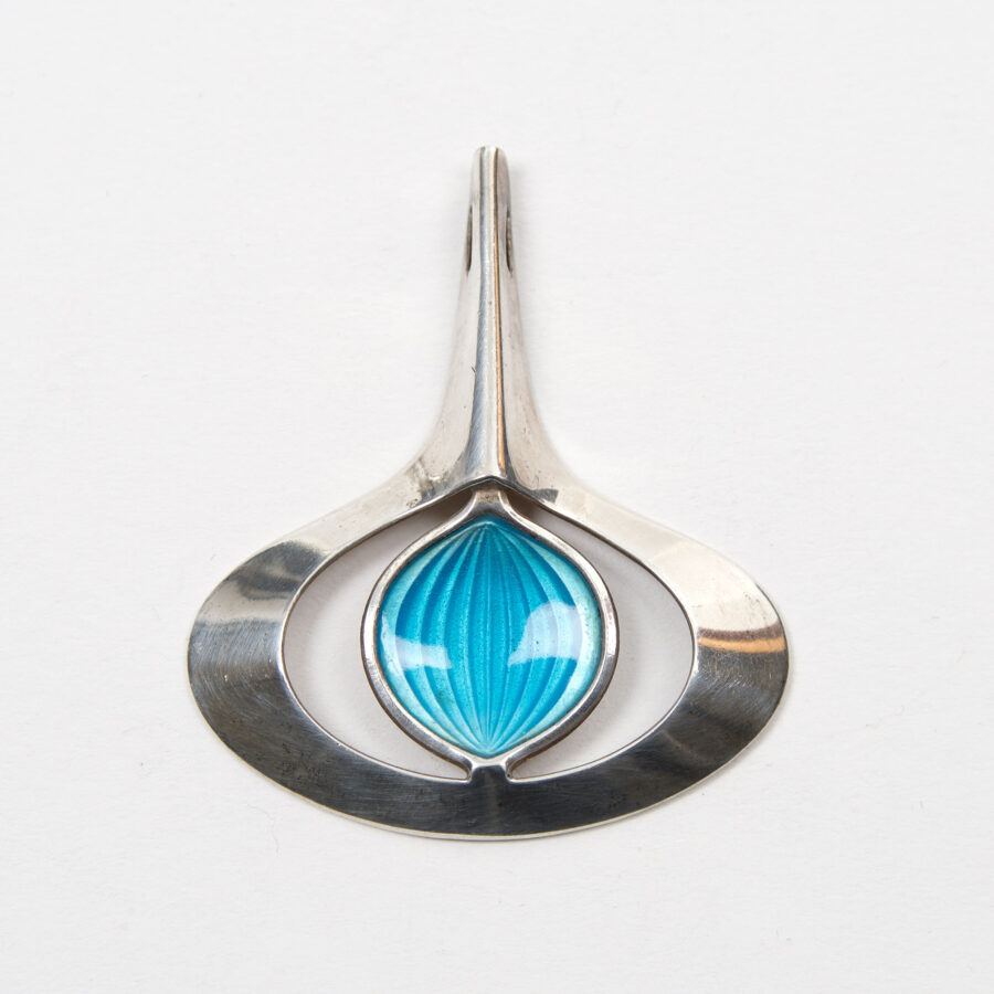 Silver pendant by Axel Holmsen
