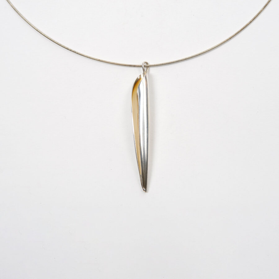 Henne halspynt design Ingjerd Hanevold for David-Andersen