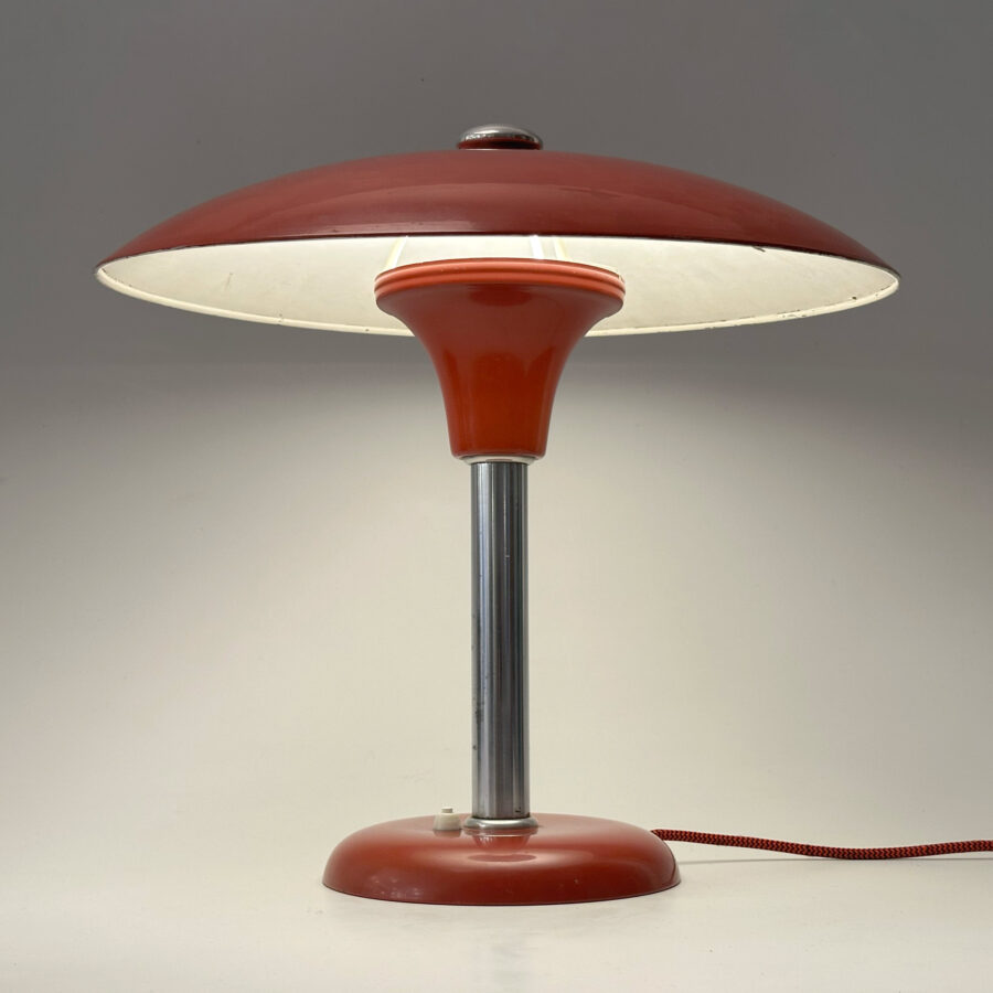 Max Schumacher skrivebordslampe for Werner Schröder