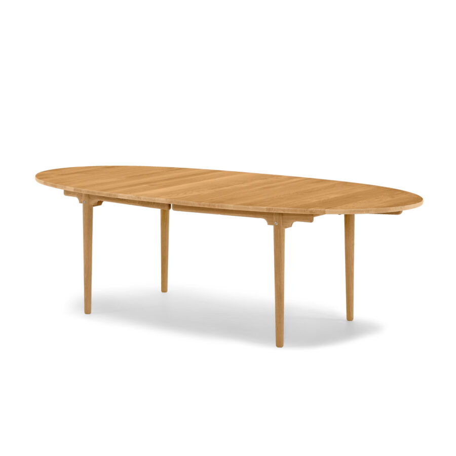 Hans J. Wegner - CH339 dining table