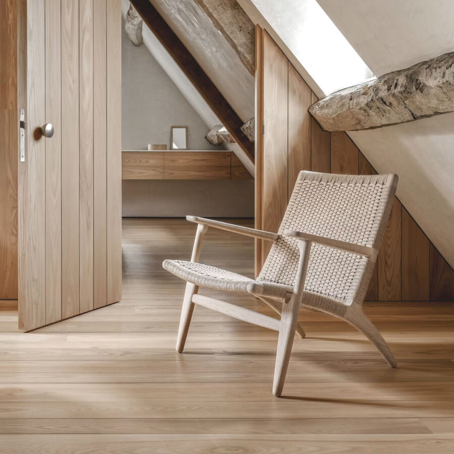 Hans J. Wegner - CH25 armchair
